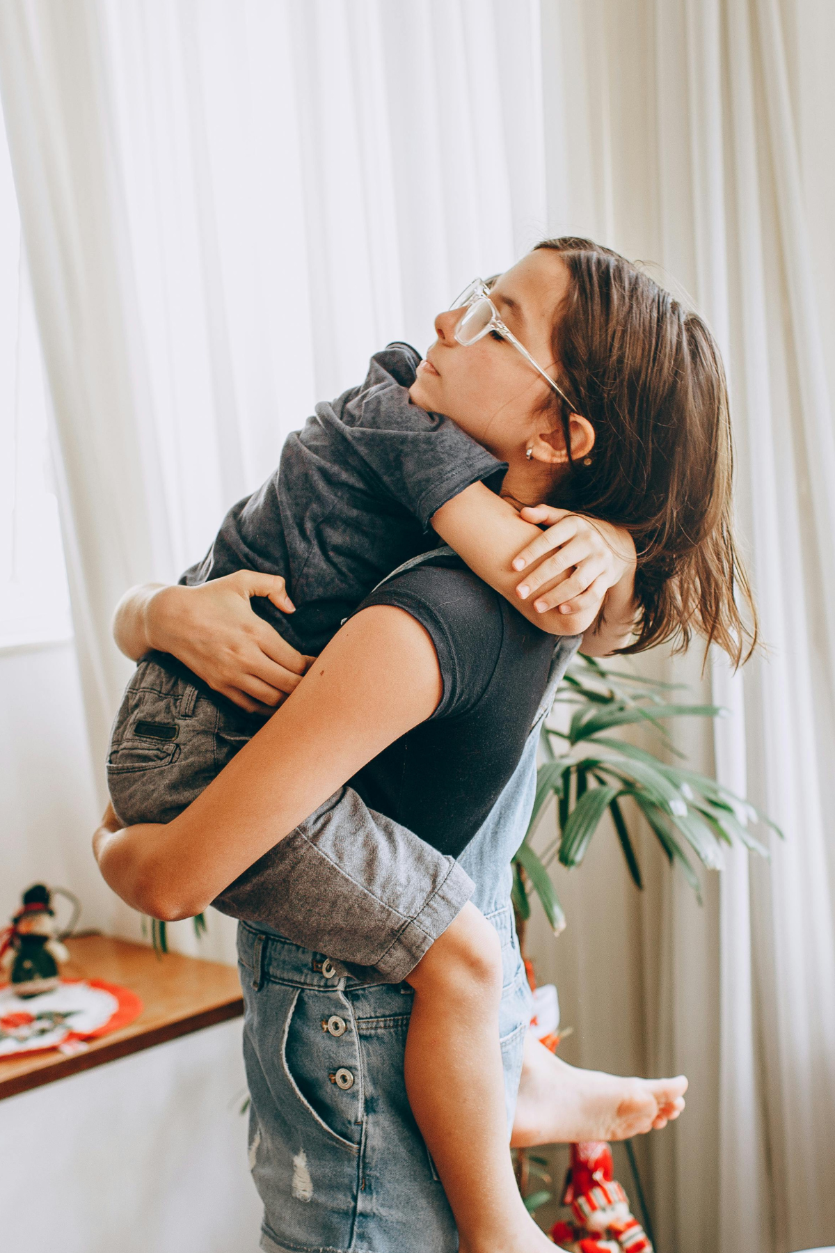 When School Breaks Feel Hard: Supporting Your Child Through Holiday Disruptions